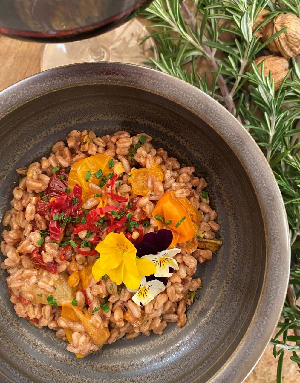 FARRO, TOMATO & MUSHROOM SALAD WITH TOASTED PISTACHIOS & RED WINE VINAIGRETTE